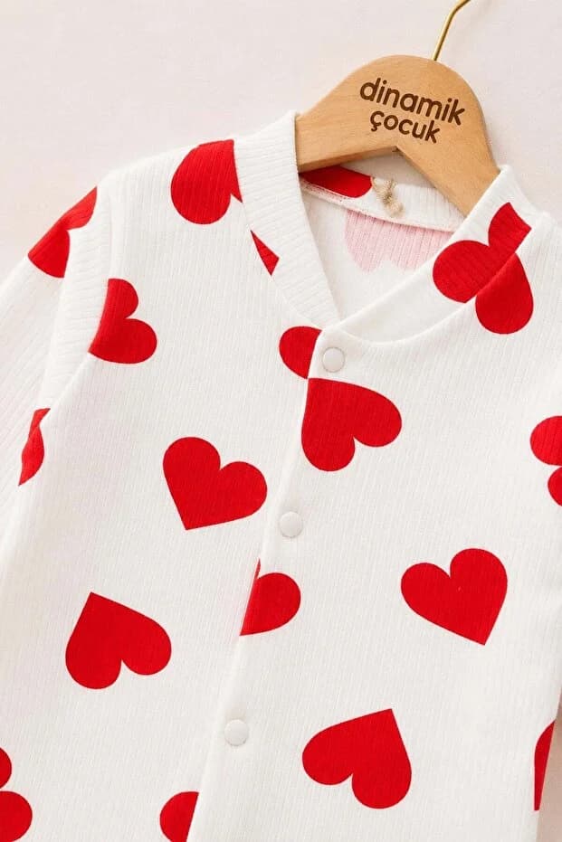 Kız Bebek Kalpli Baskılı Çıtçıtlı Yenidoğan Bebek Tulumu %100 Pamuk Esnek 1-3-6 Aylık
